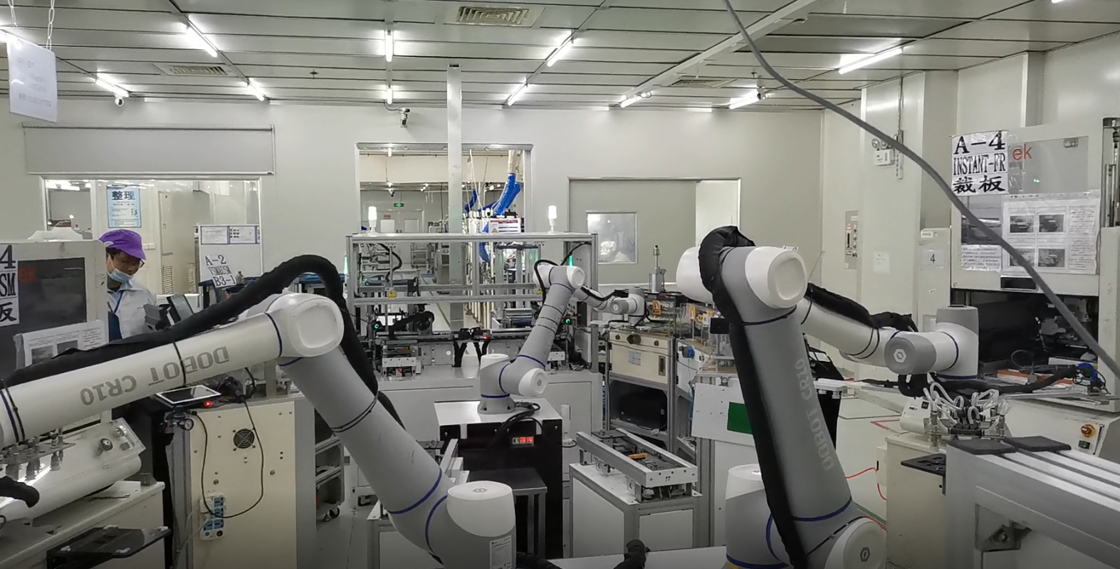 Автоматизирано зареждане и разтоварване с DOBOT